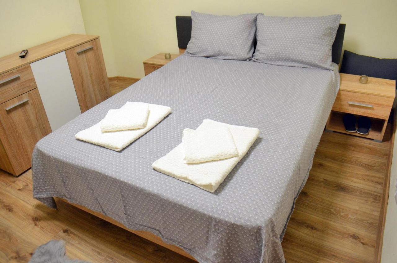 Private Apartment In The City Centre. Oradea Dış mekan fotoğraf